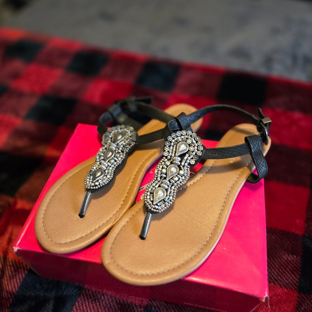 Sandals - Picture 3 of 4